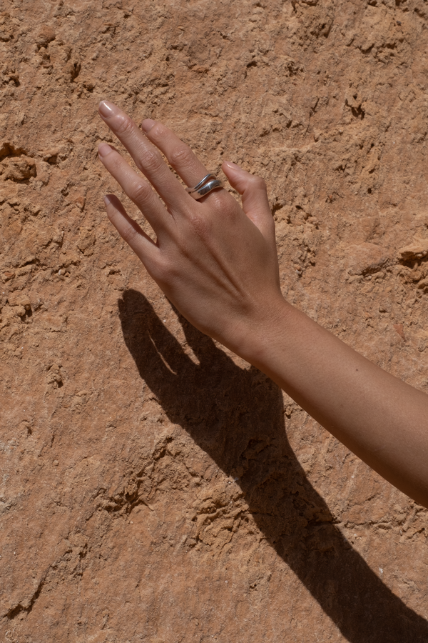 Dramatic Ophelia Ring