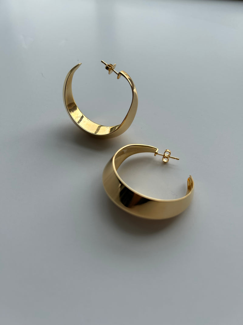 Liv Hoops Sample sale