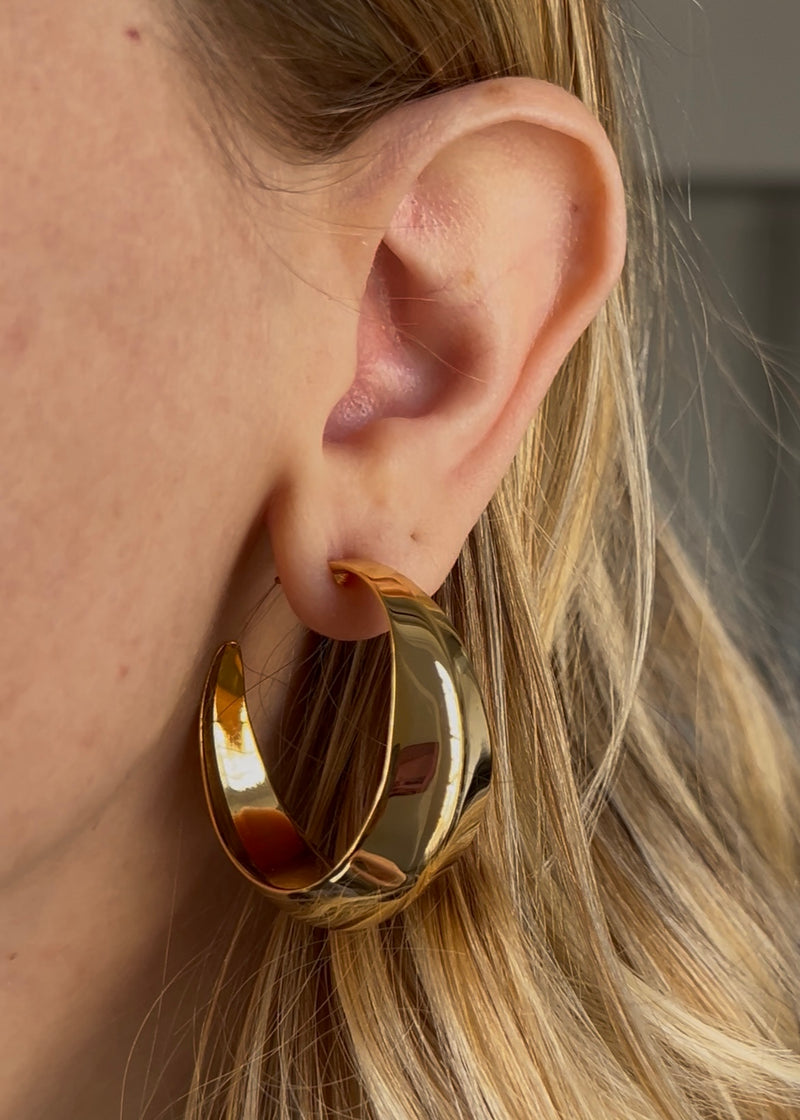 Liv Hoops Sample sale