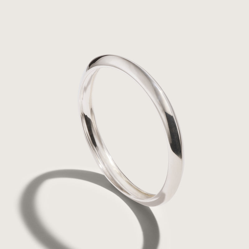 Thin Liv Bangle